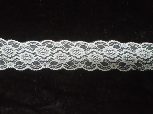 Accessoires Spitze in weiß/creme